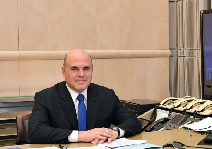 Михаил Мишустин поздравил работников и ветеранов энергетического комплекса с профессиональным праздником